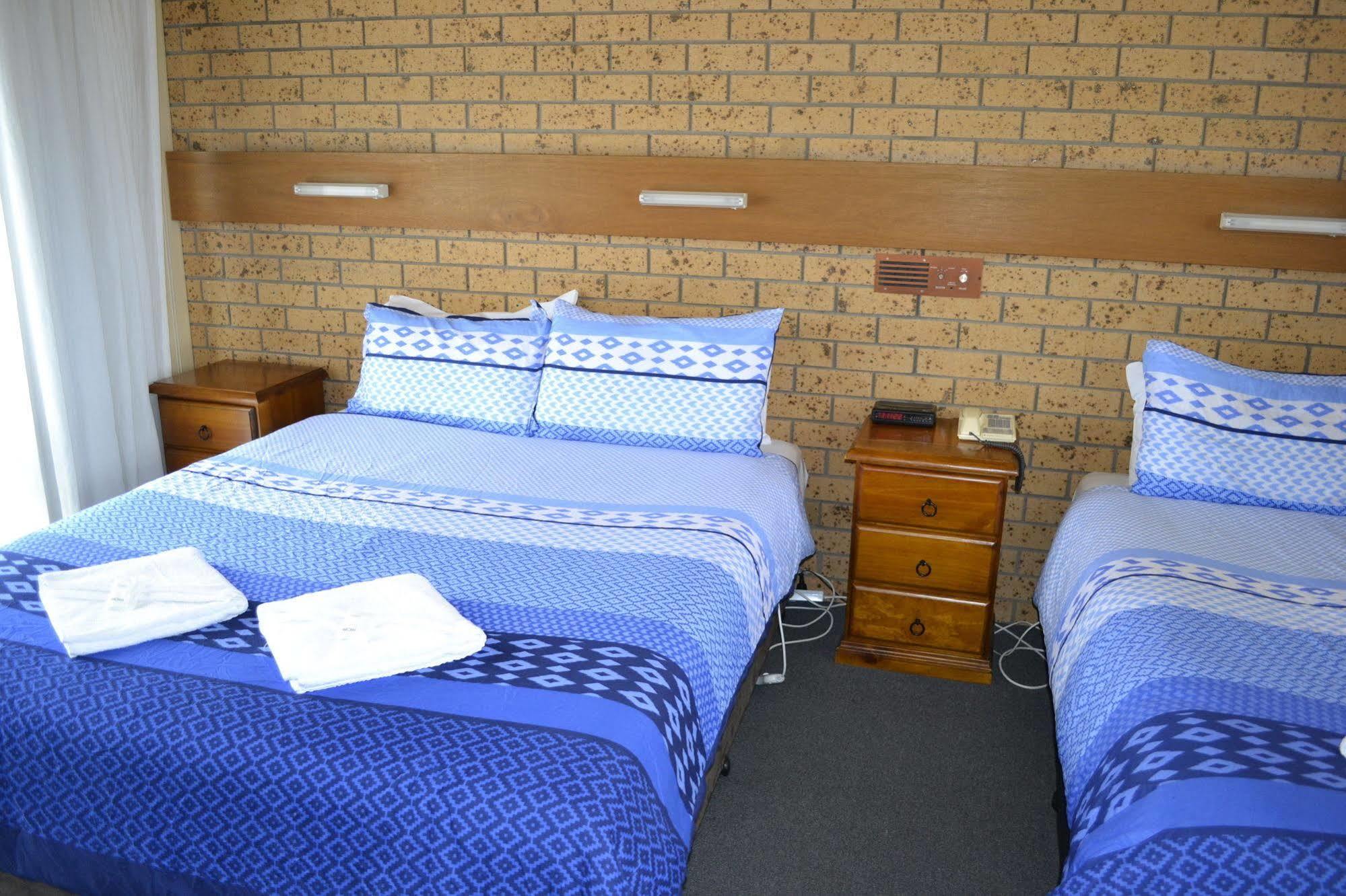 Colac Mid City Motor Inn Buitenkant foto